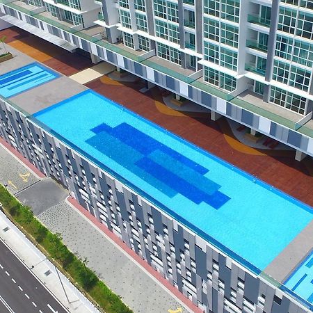 Jb City Paragon Serviced Apartment Johor Bahru Exteriör bild
