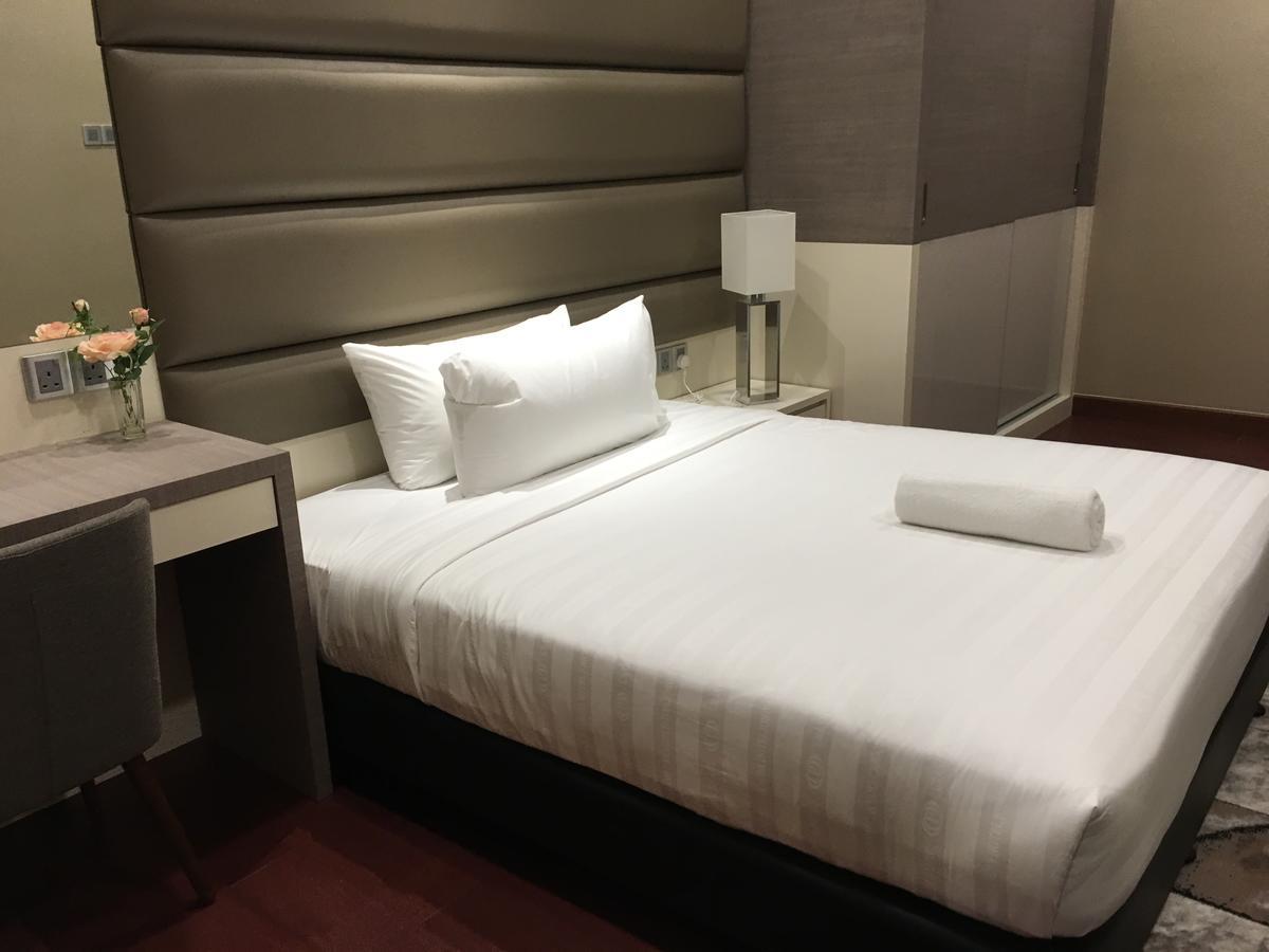 Jb City Paragon Serviced Apartment Johor Bahru Exteriör bild