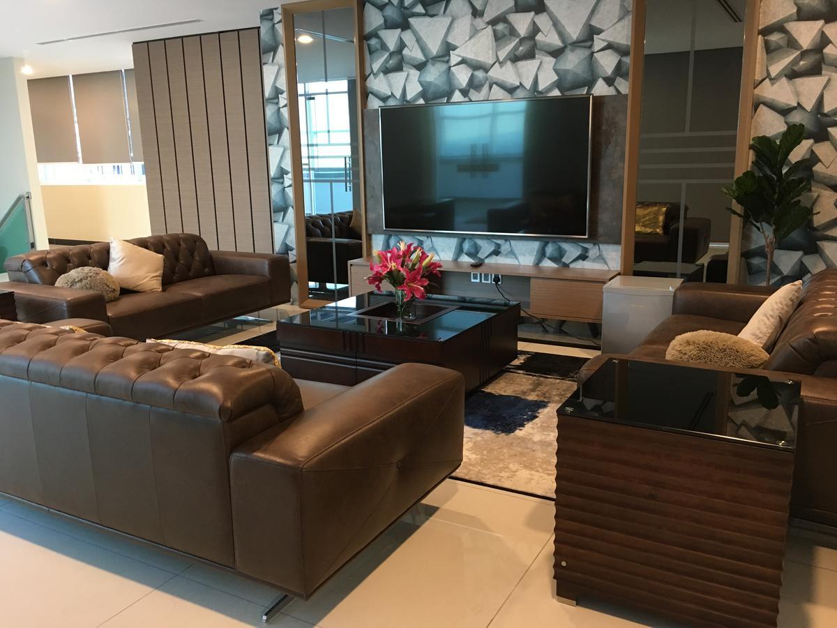 Jb City Paragon Serviced Apartment Johor Bahru Exteriör bild