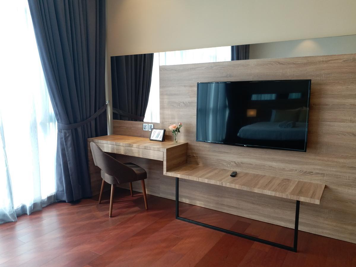 Jb City Paragon Serviced Apartment Johor Bahru Exteriör bild
