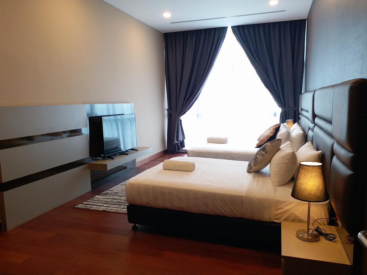Jb City Paragon Serviced Apartment Johor Bahru Exteriör bild