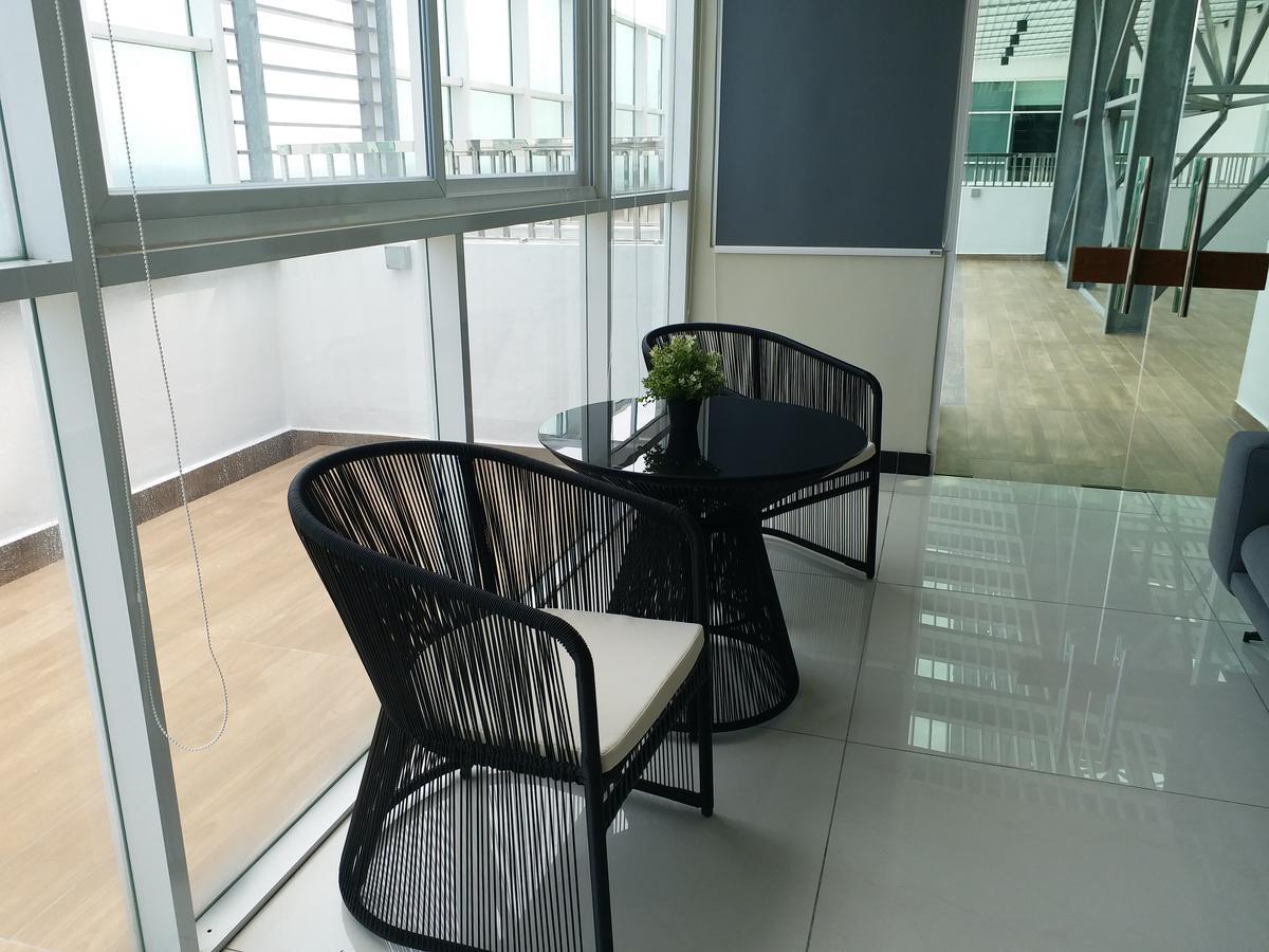 Jb City Paragon Serviced Apartment Johor Bahru Exteriör bild