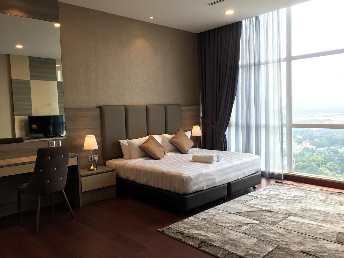 Jb City Paragon Serviced Apartment Johor Bahru Exteriör bild