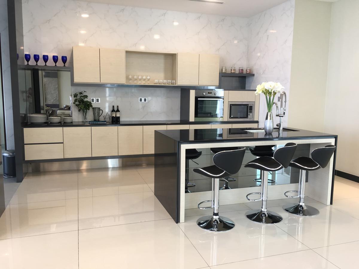 Jb City Paragon Serviced Apartment Johor Bahru Exteriör bild