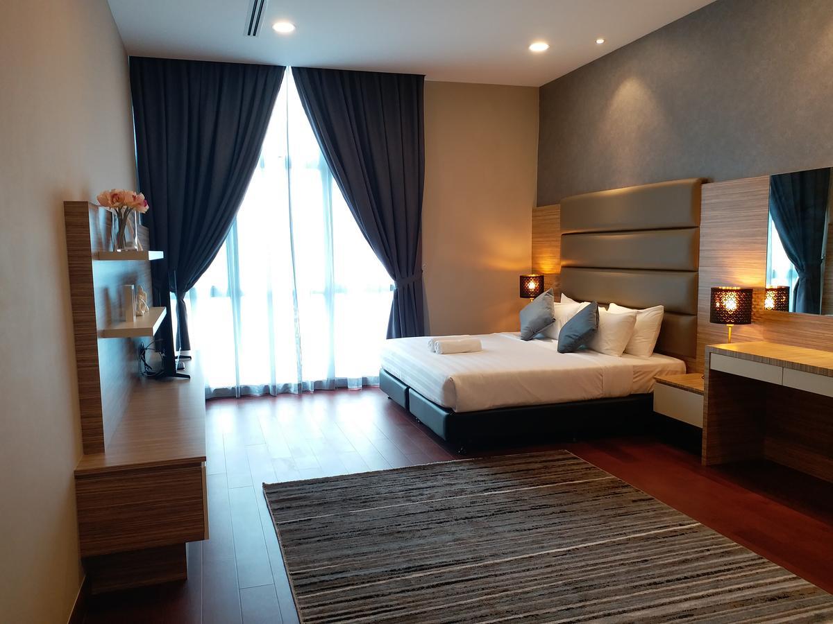 Jb City Paragon Serviced Apartment Johor Bahru Exteriör bild
