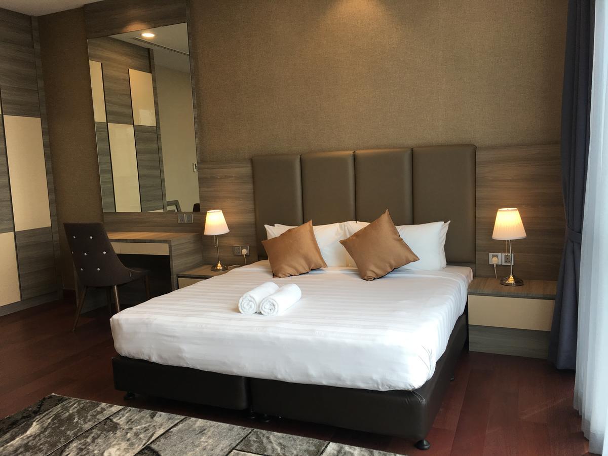 Jb City Paragon Serviced Apartment Johor Bahru Exteriör bild