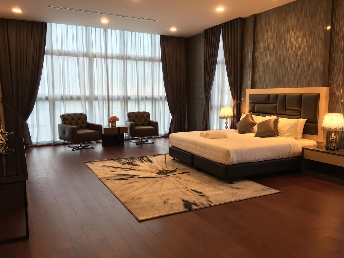 Jb City Paragon Serviced Apartment Johor Bahru Exteriör bild