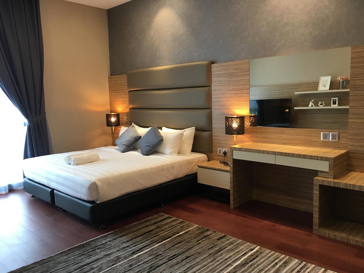 Jb City Paragon Serviced Apartment Johor Bahru Exteriör bild
