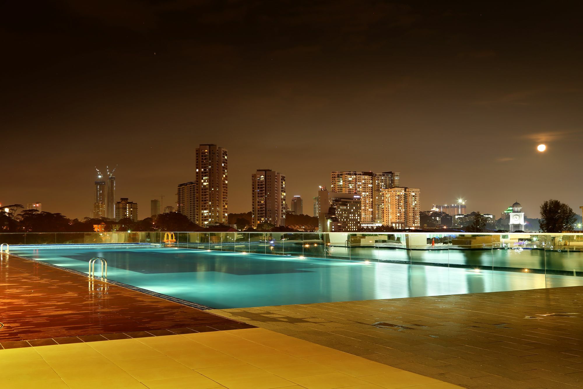 Jb City Paragon Serviced Apartment Johor Bahru Exteriör bild
